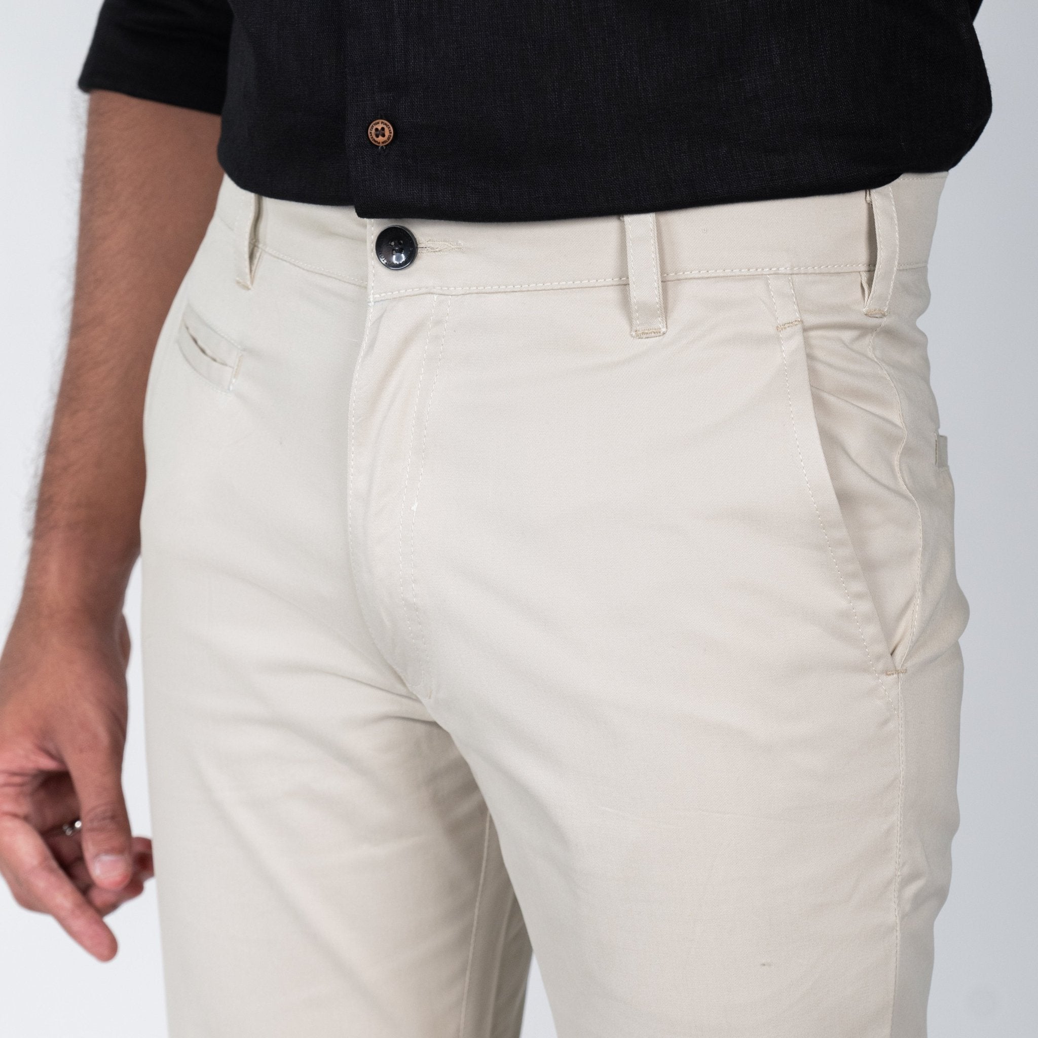 Regular Fit Formal Wear Mens Off White Cotton Trouser, Packaging Type:  Packet, Size: 28-36 at Rs 250/piece in Ludhiana
